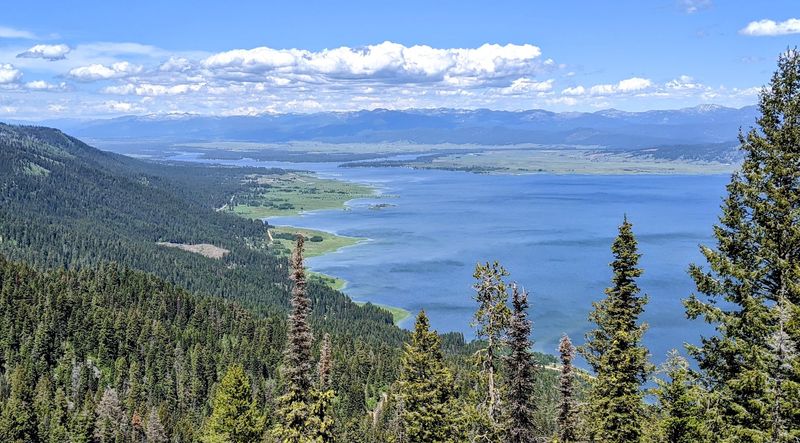 10 Idaho Lakes And Rivers That Look Absolutely Stunning In Late Summer - Decor Hint Lake Cascade - Cascade, Idaho