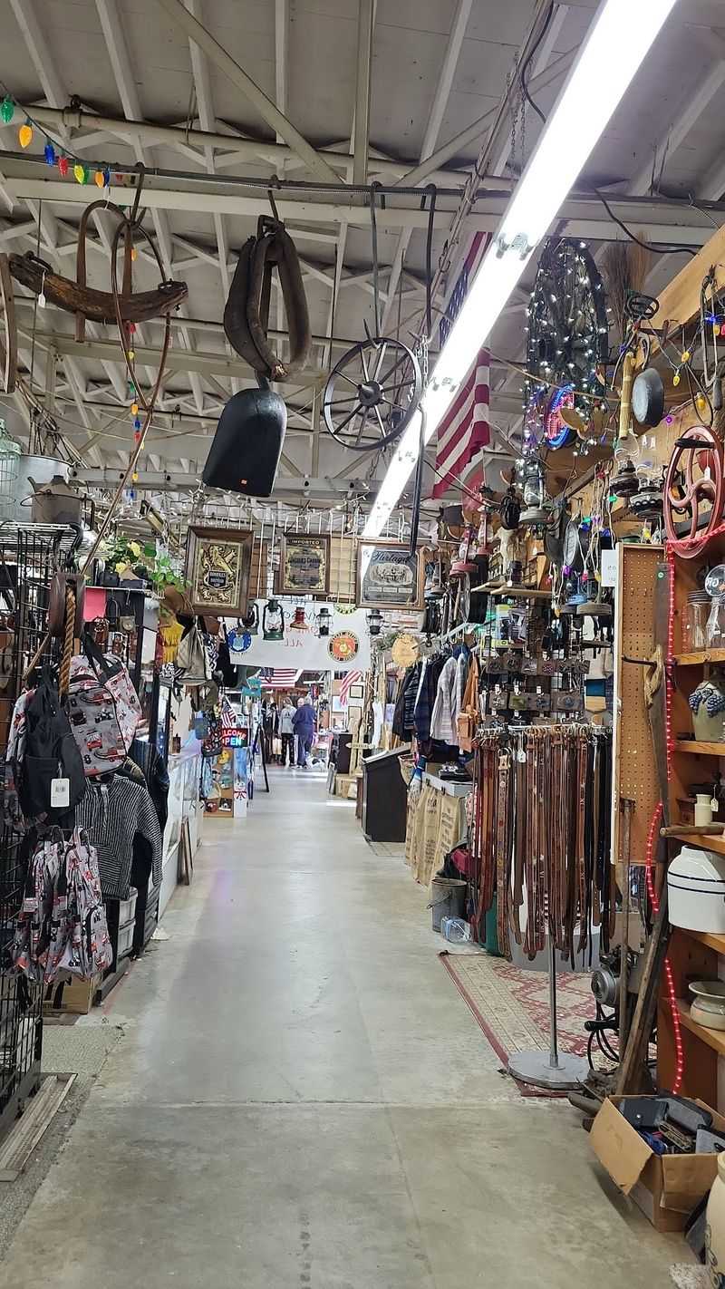 Georgia Mountain Market, Clayton