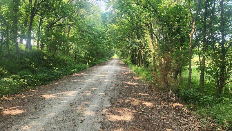 This 31-Mile Nebraska Bike Trail Follows An Old Railroad Through Tiny Towns And Open Farm Country - Decor Hint Enjoy A Crushed-Limestone Surface Instead Of Pavement