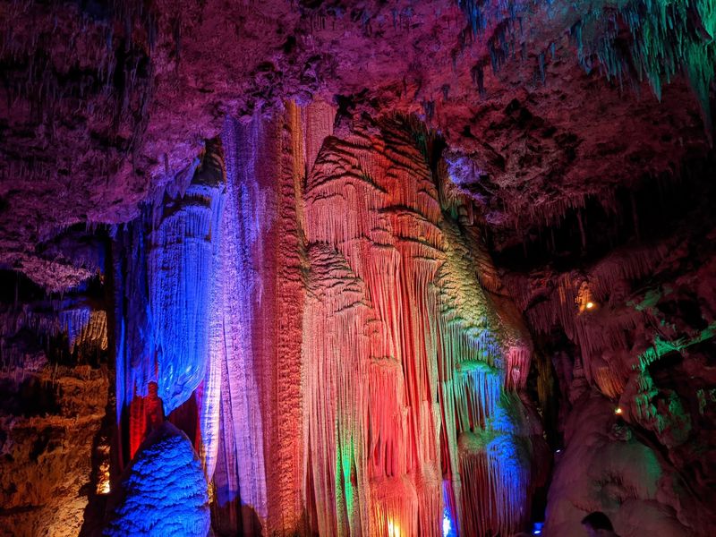 Meramec Caverns, Sullivan
