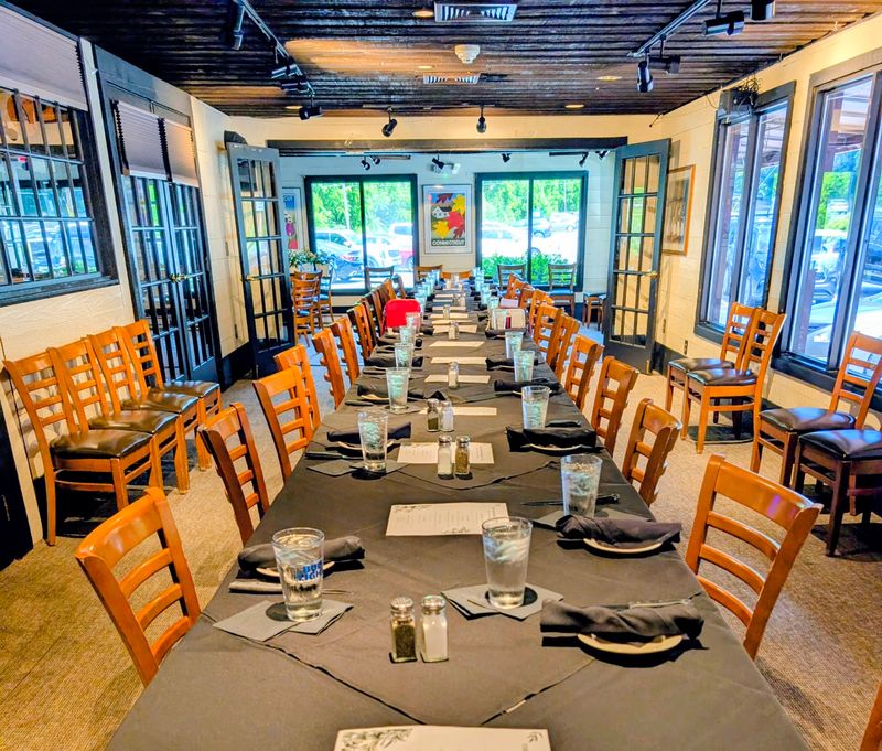 This Classic Connecticut Steakhouse Is Famous For A Salad Bar Locals Keep Coming Back For - Decor Hint The Classic Dining Room Everyone Remembers