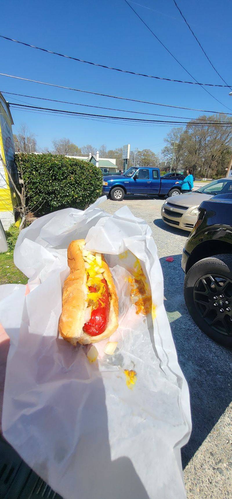 This North Carolina Grill Serves Hot Dogs So Good The Woman Making Them Has Her Own Nickname - Decor Hint Try The Deep-Fried Version That Gives The Dog Its Signature Bite