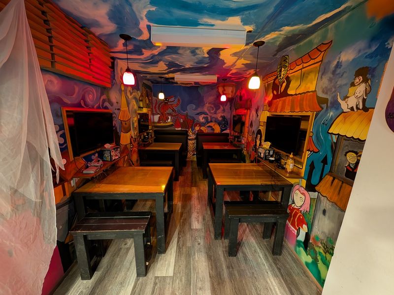 Antics Pizza, Hilo