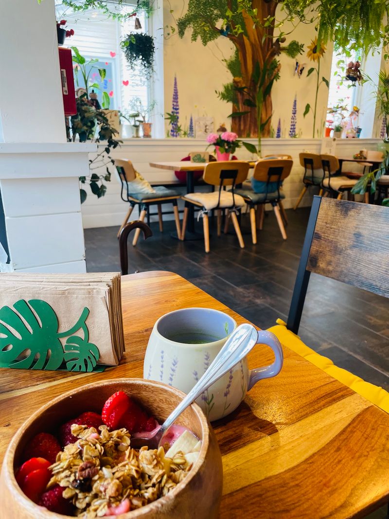 Smoothies And Acai Bowls Keep Things Fresh And Colorful
