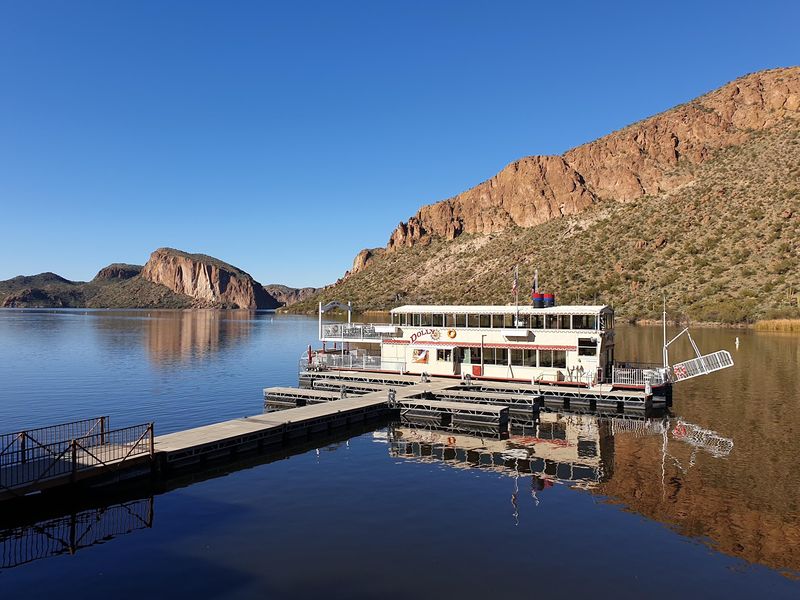 Canyon Lake Marina & Campground, Apache Junction