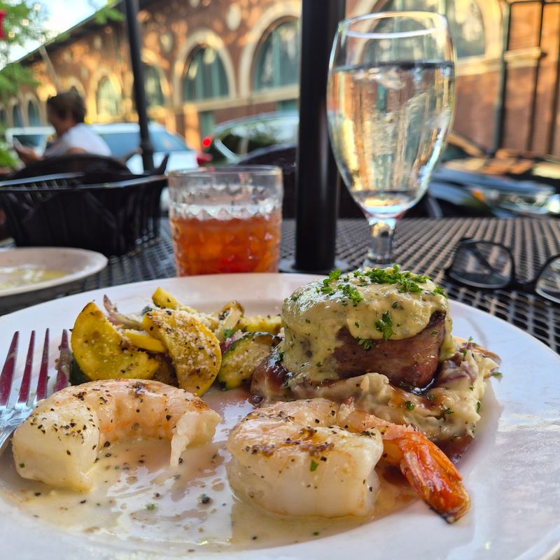 13 Best Italian Restaurants In Kentucky You Cannot Miss In 2026 - Decor Hint Cynthia's Ristorante