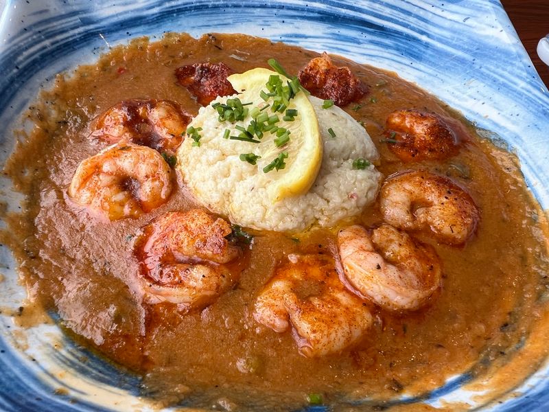 Peel-And-Eat Shrimp Made For The Riverfront