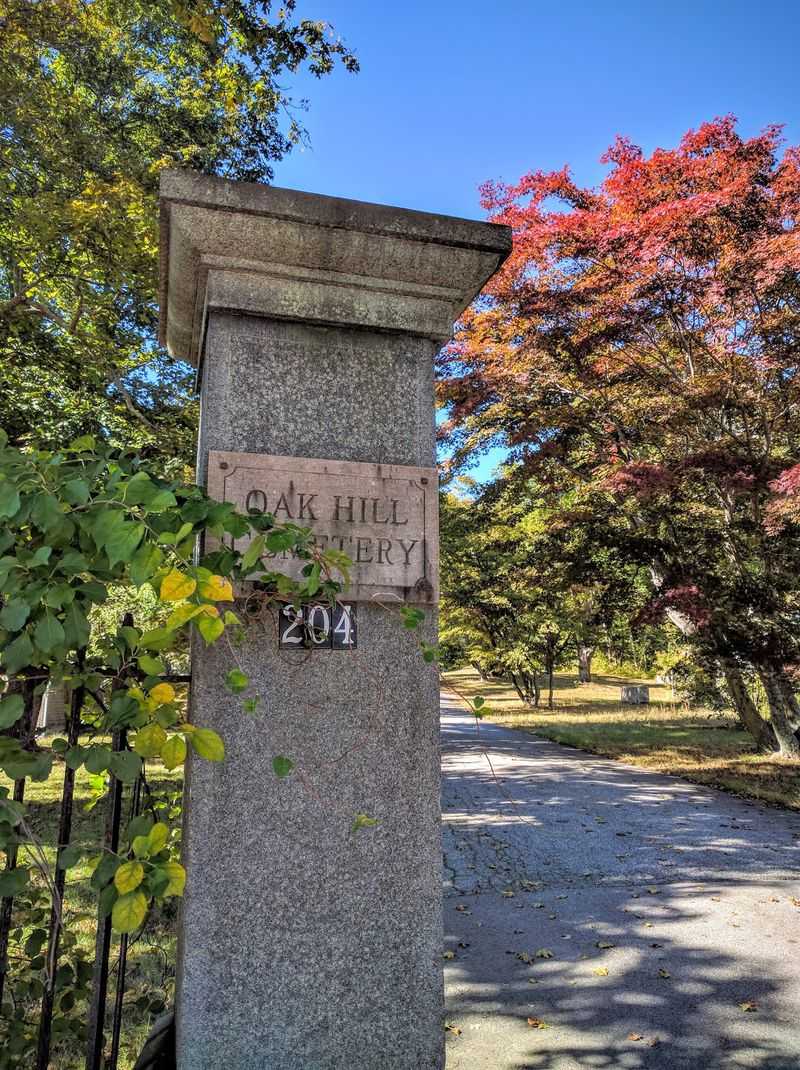 Oak Hill Cemetery, Woonsocket