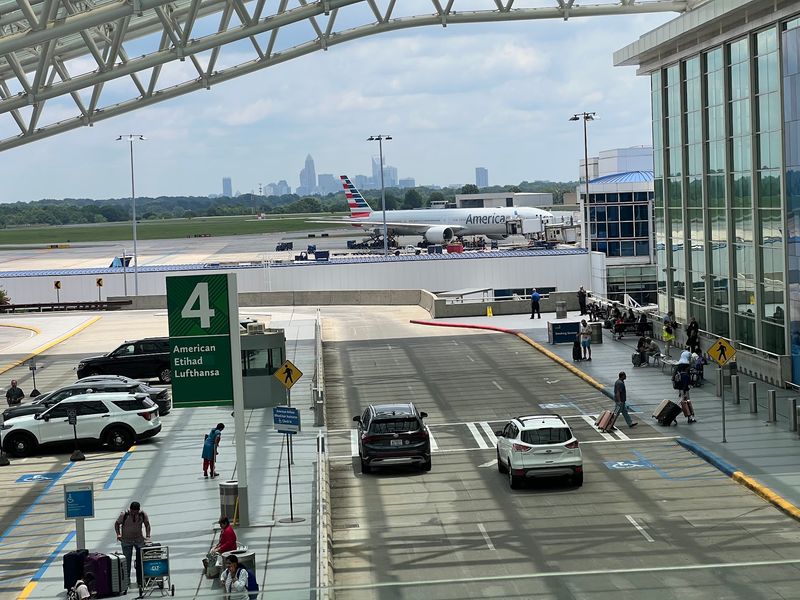 This North Carolina City Is So Stressful To Drive In, Even Locals Brace For The Traffic - Decor Hint Plan Airport Trips Carefully When West Charlotte Backs Up