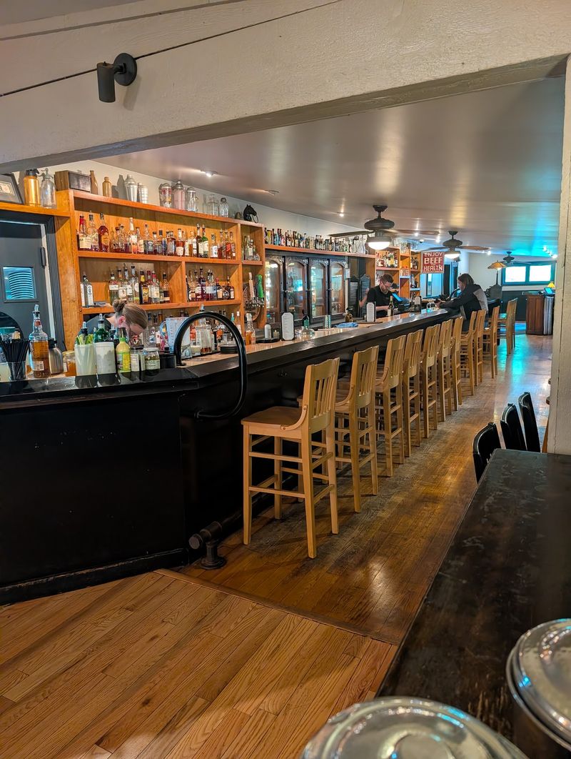 This Legendary Supper Club In Indiana Has The Best Prime Rib In The Midwest - Decor Hint The Supper Club Tradition Worth Understanding