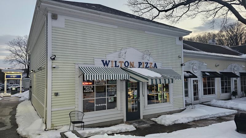 Wilton Pizza, Wilton