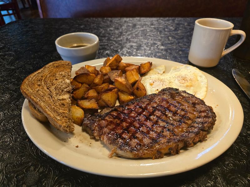 Strayhorn Grill, Fruita