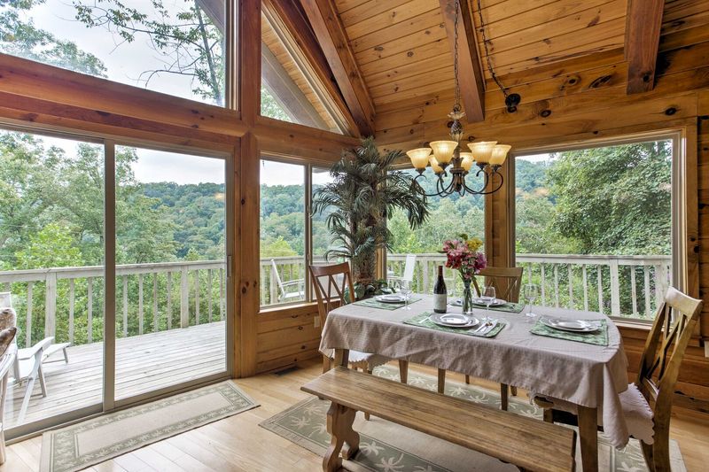 StayOver Cabin Rentals At Red River Gorge