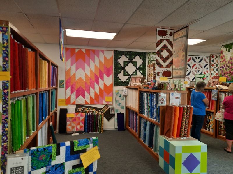9 Must-Visit And Surprisingly Affordable Fabric Shops In Northern Michigan - Decor Hint InterQuilten
