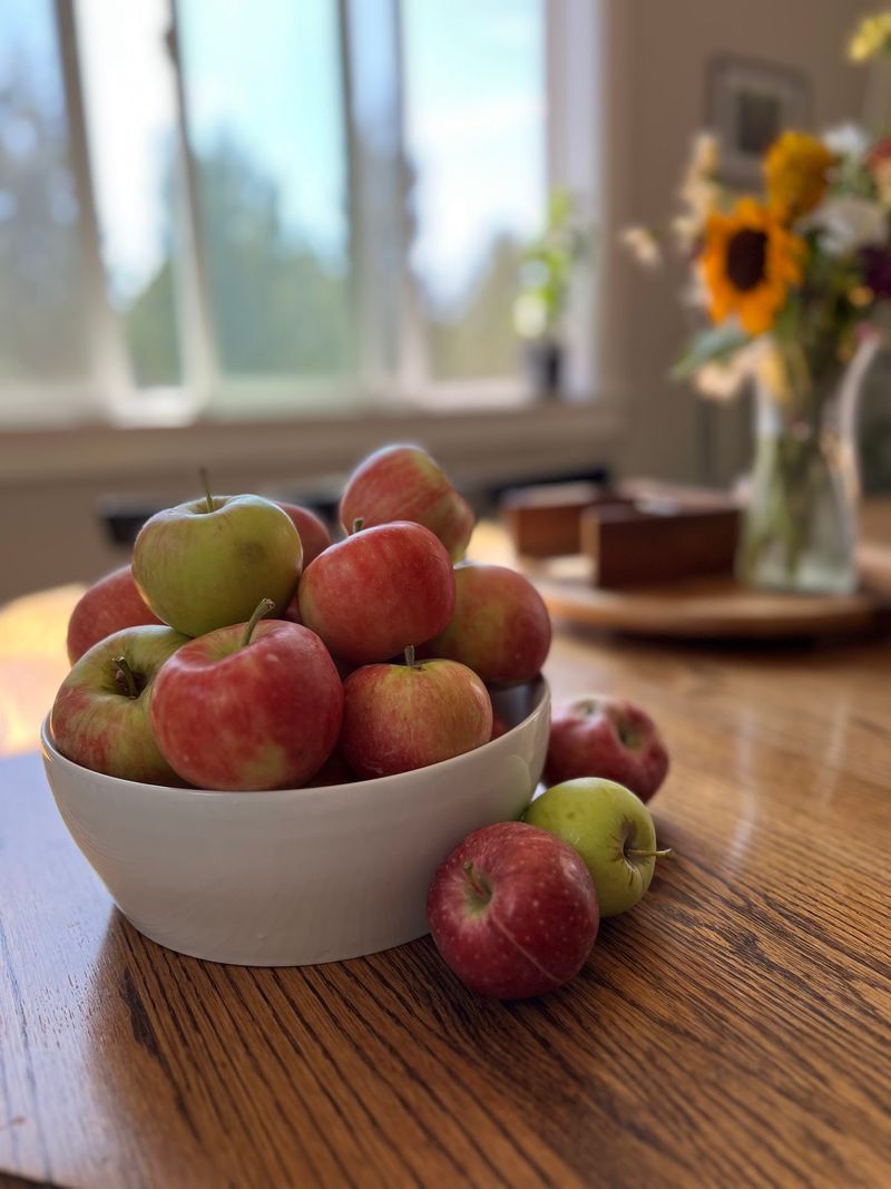 Browse Farm-Made Goods While You Wait For Your Favorite Apples