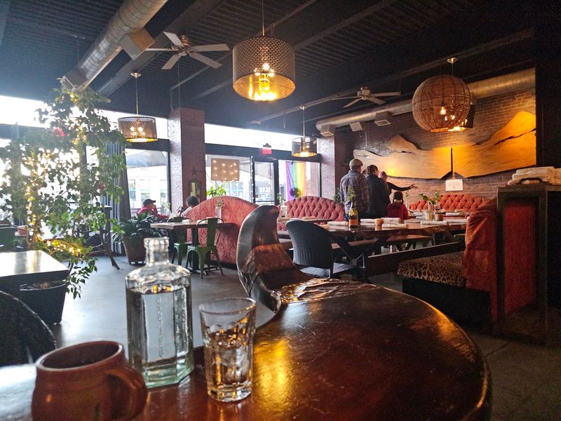 Vintage Decor And A Warm, Relaxed Dining Room