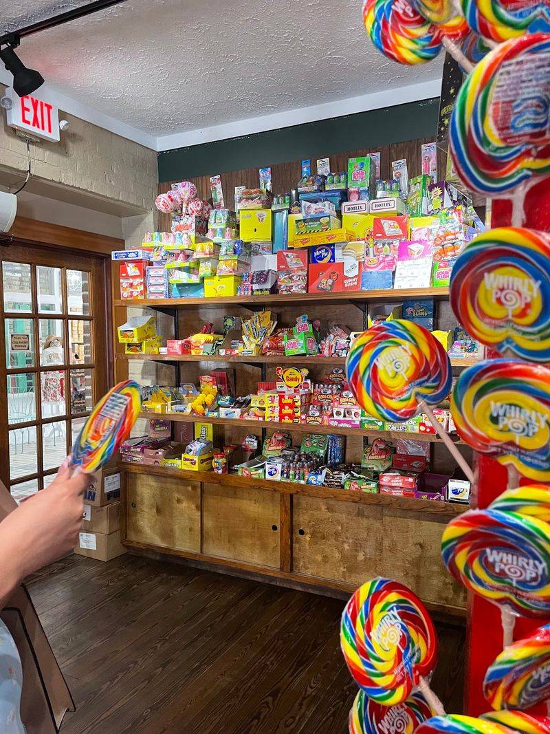 Savannah's Candy Kitchen, Savannah