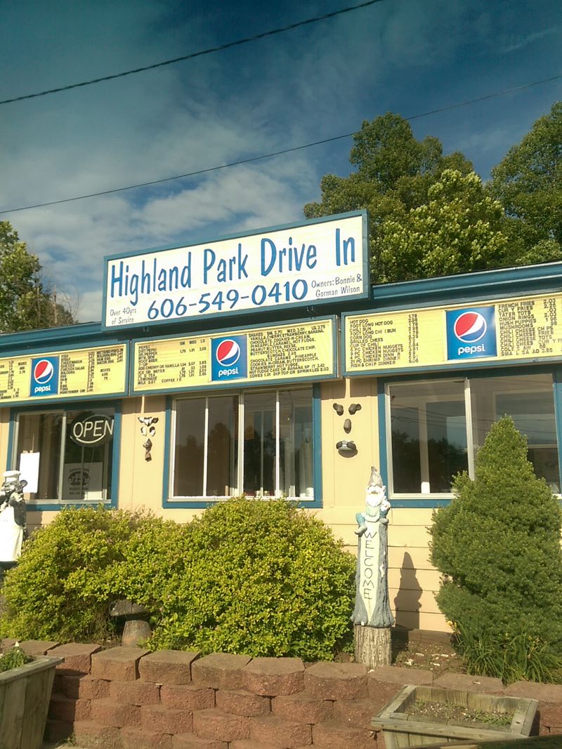 Highland Park Drive In, Williamsburg