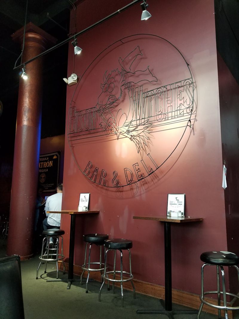 Downtown Lincoln Location Perks