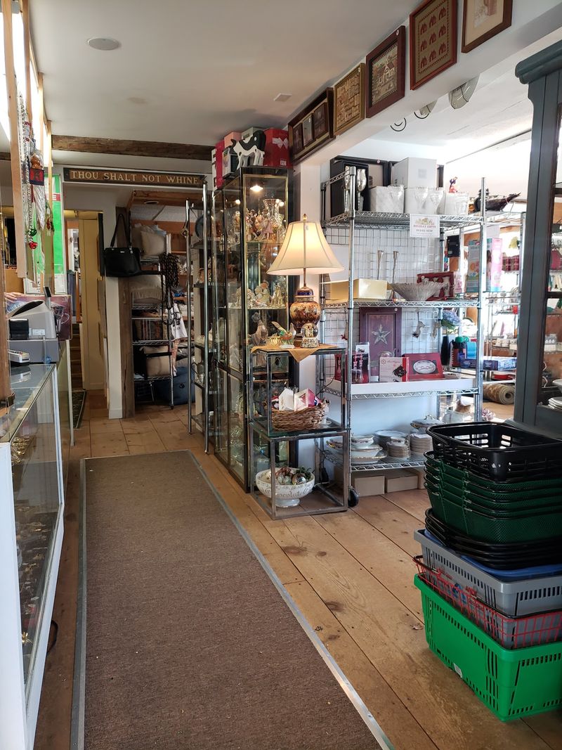 New Fairfield Community Thrift Shop, New Fairfield