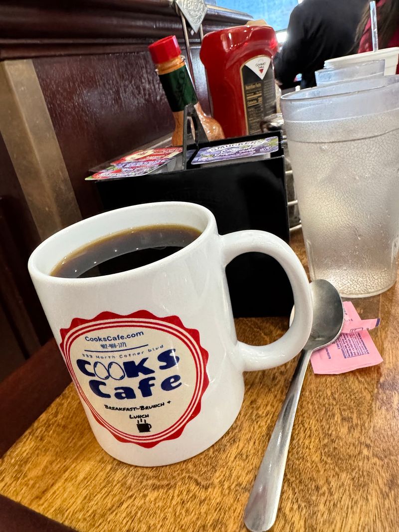 Coffee Cups That Never Empty