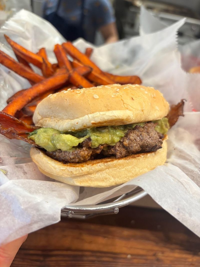 These 10 Tennessee Burger Joints May Be Small, But Locals Swear By Them - Decor Hint Farm Burger Memphis
