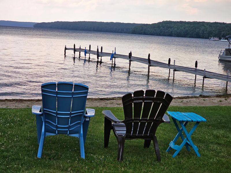 This Small Town Michigan Steakhouse Serves Massive Steaks With Gorgeous Lake Views - Decor Hint How To Plan The Perfect Visit