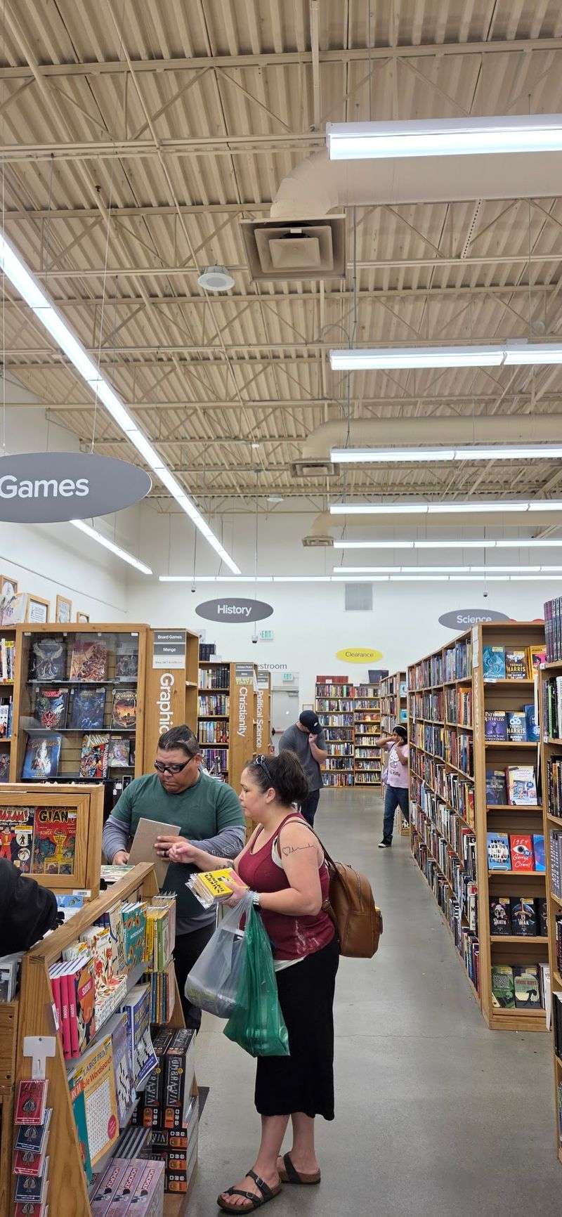 This Massive Idaho Used-Book Paradise Is The Only One Of Its Kind In The State - Decor Hint Support For Local Classrooms