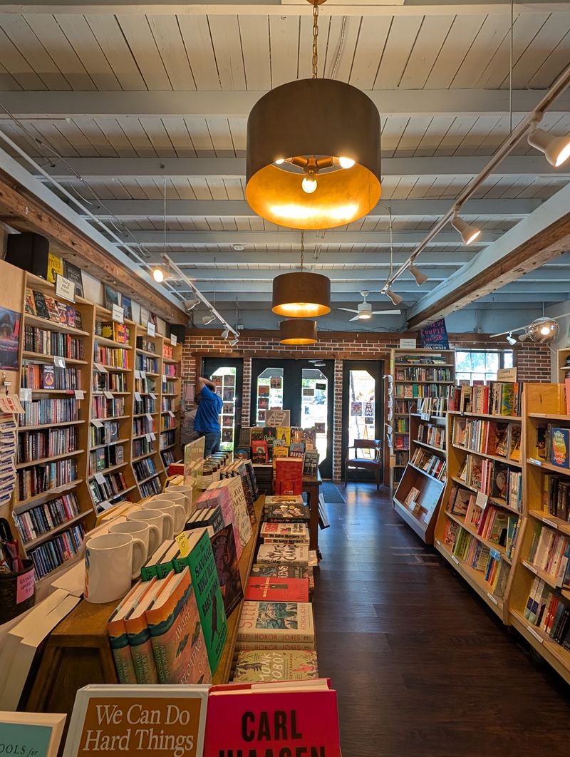 This Florida Bookstore Makes Its Atmosphere Just As Unforgettable As The Books - Decor Hint Coffee, Pastries, And A Reason To Linger