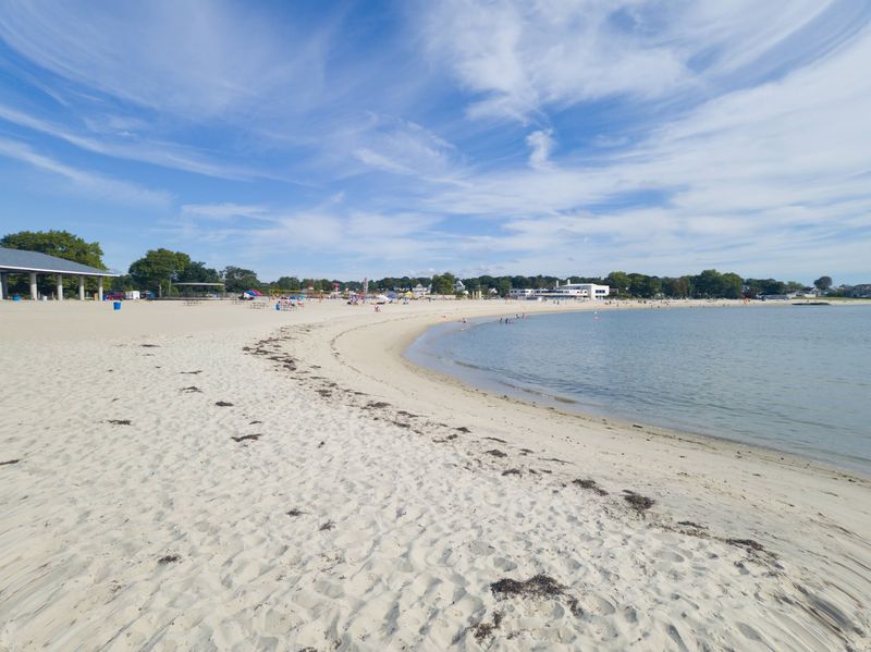 11 Connecticut Beaches Perfect For One Last Late Summer Swim - Decor Hint Ocean Beach Park, New London