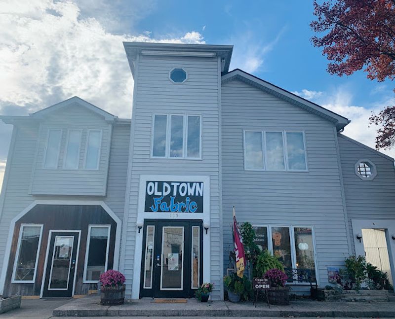 9 Must-Visit Budget-Friendly Fabric Shops In Kentucky - Decor Hint Old Town Fabric