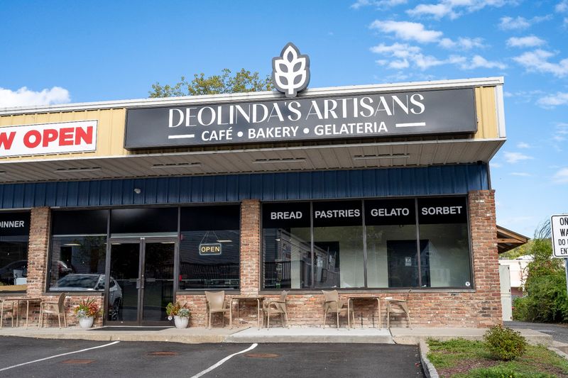 10 Connecticut Bakeries Serving Sourdough Bread Worth The Drive - Decor Hint Deolinda's Artisans, Danbury