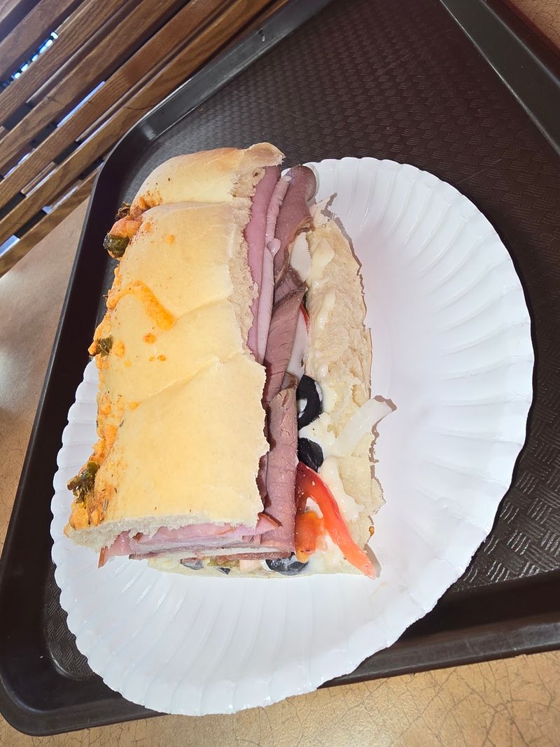 This Nebraska Sandwich Shop Makes Summer Picnic Plans Almost Too Easy - Decor Hint Generous Fillings Make Lunch Easy To Pack And Share