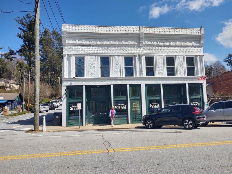 Saluda, Polk County