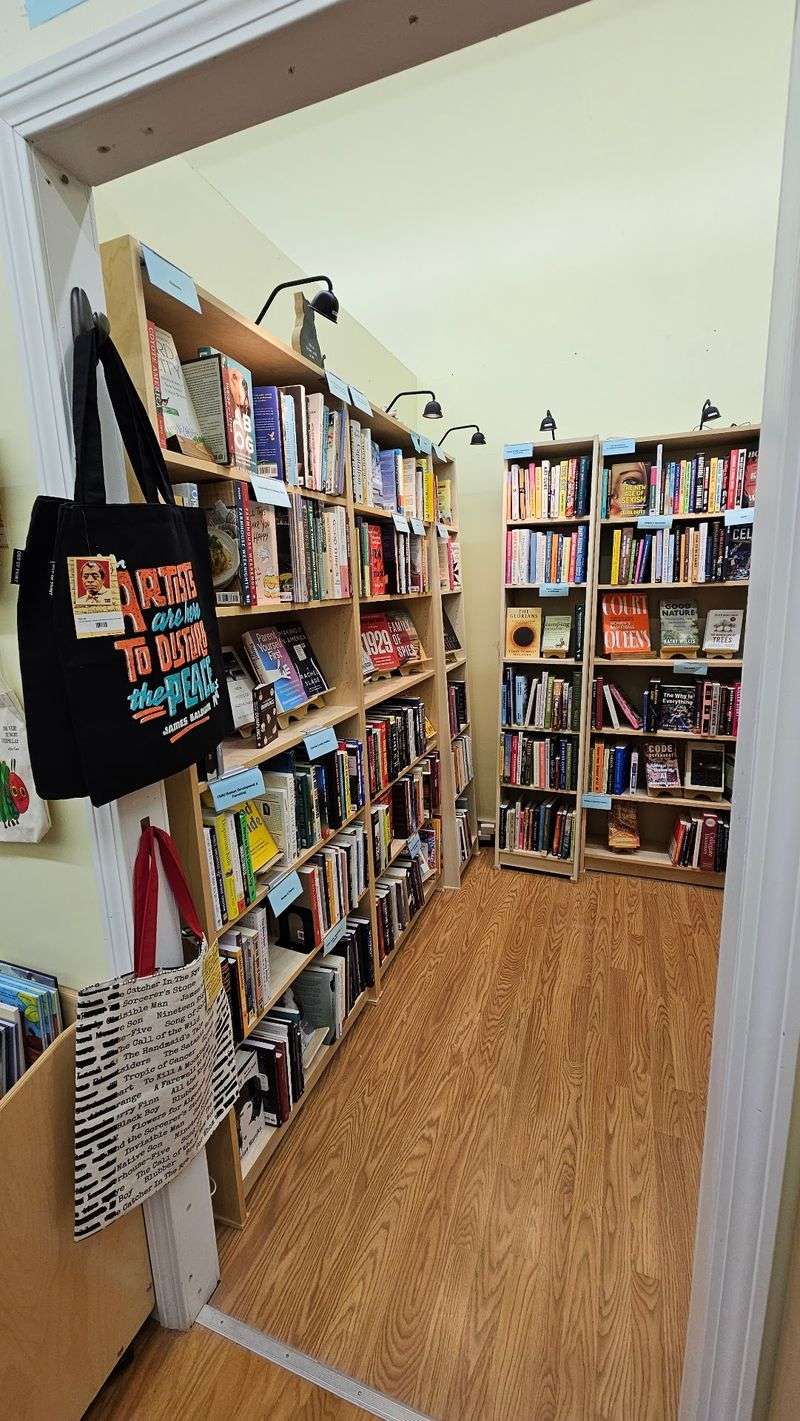 Silent Book Club Gives Readers Room To Unwind