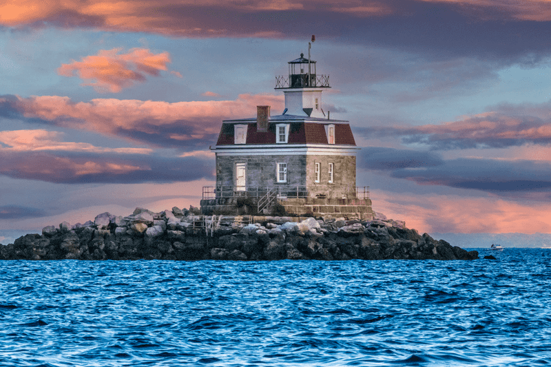Why This Dangerous Coast Needed A Lighthouse
