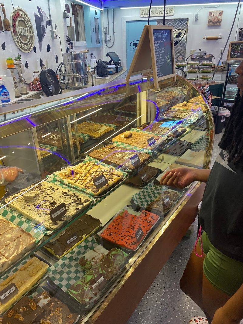This North Carolina Farm Market Is Packed With Homemade Fudge, Fresh-Baked Treats, And Coastal Specialties - Decor Hint Check The Bakery Cases For Fresh Treats Worth Taking Back To The Beach