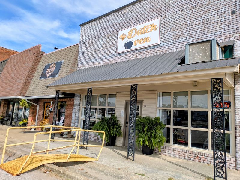 The Dutch Oven, Crofton