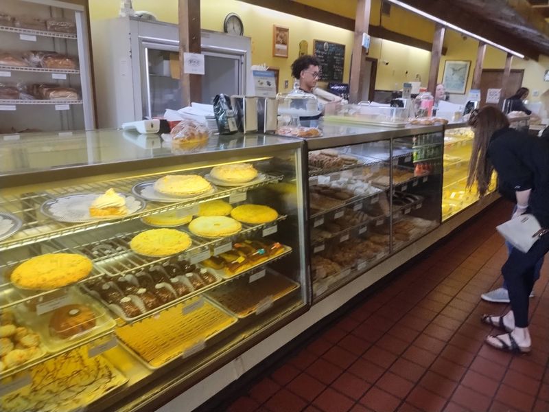 McFarlan Bakery