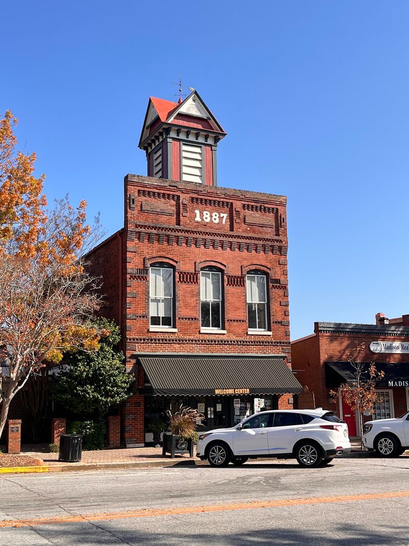 Madison Welcome Center, Madison