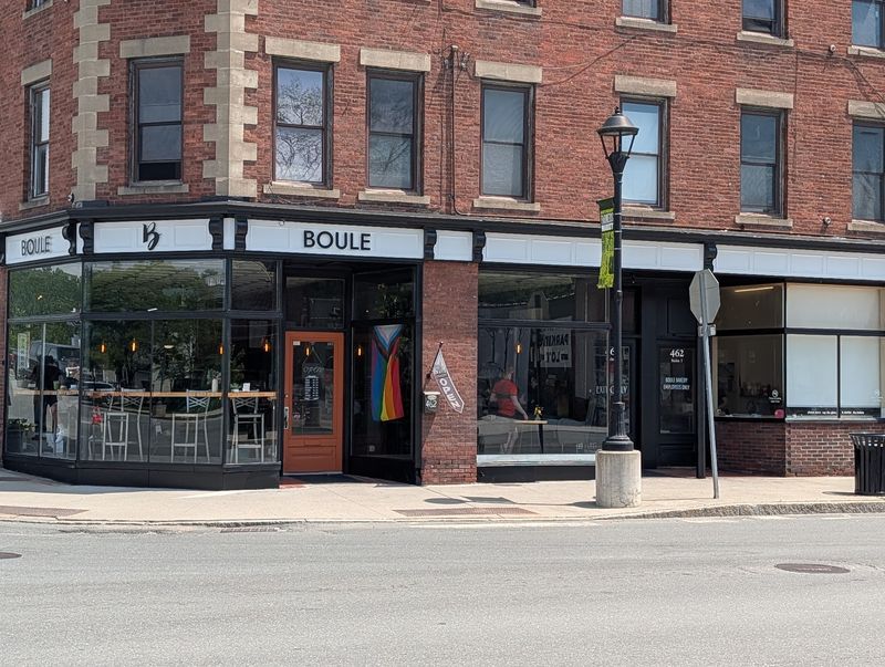 10 Beloved Bakeries Raising The Bar Across Vermont - Decor Hint Boule Bakery