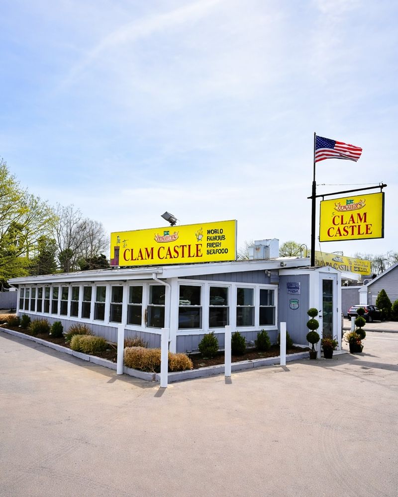 Clam Castle, Madison