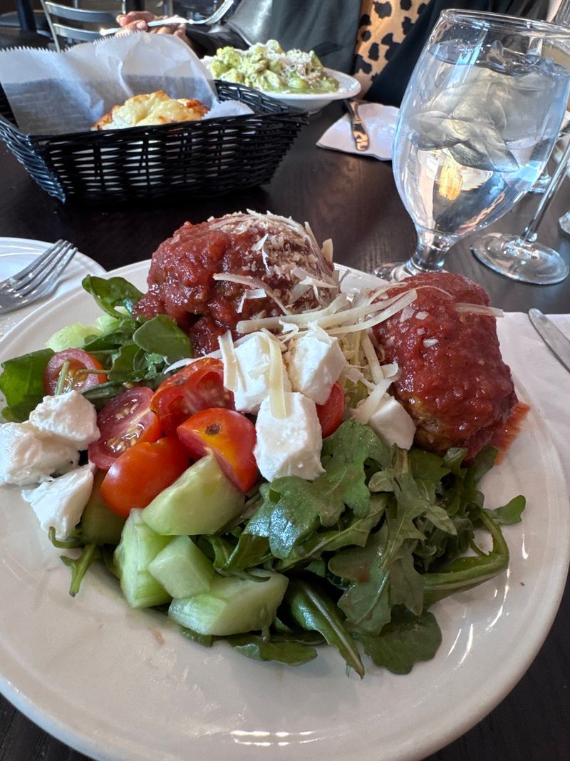 One Of The Best Italian Restaurants In Connecticut Deserves A Spot On Your List - Decor Hint Giant Meatballs With A Loyal Following