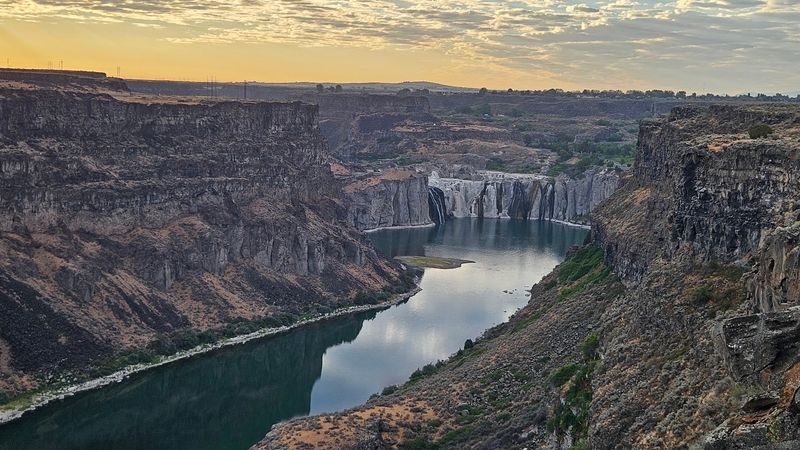 Keep Your Camera Ready Because The Canyon Views Keep Changing