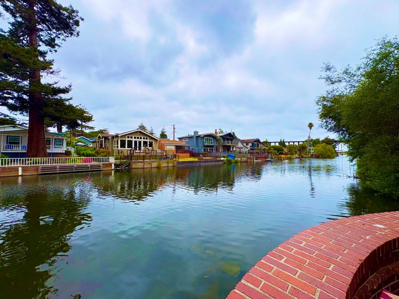 See How The Restaurant Hugs Soquel Creek