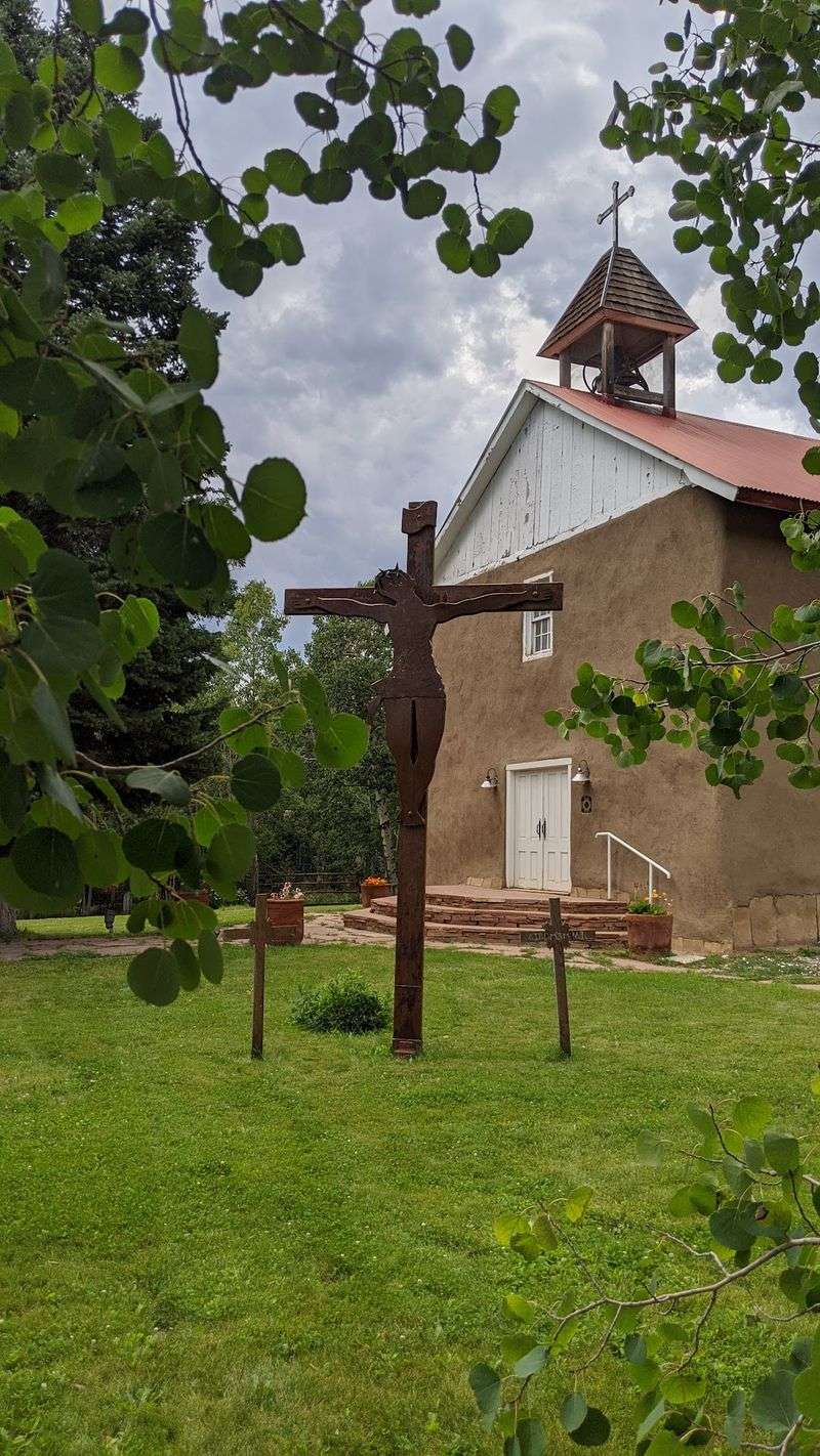 10 Scenic Small Towns Along New Mexico's Famous Enchanted Circle - Decor Hint Arroyo Seco