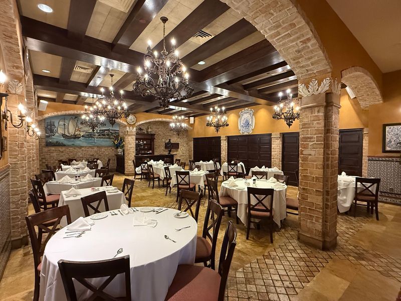 These 10 Classic Florida Restaurants Still Got The Game - Decor Hint Columbia Restaurant, Tampa