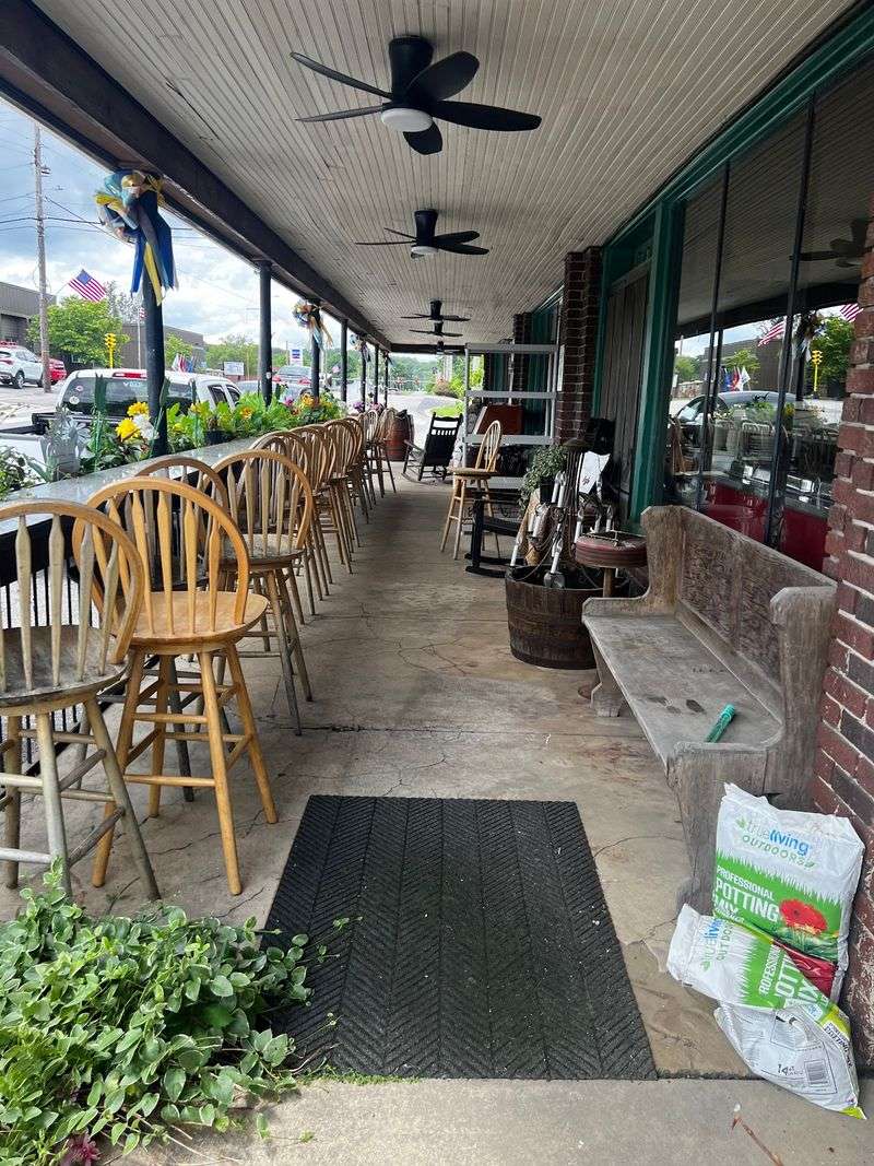 This Historic Tennessee Home Is Now A Charming Bakery - Decor Hint Why This Bakery Matters