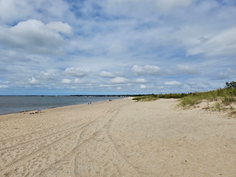 The Best Connecticut Coastal Spots To Soak Up The Last Days Of August - Decor Hint Hammonasset Beach State Park