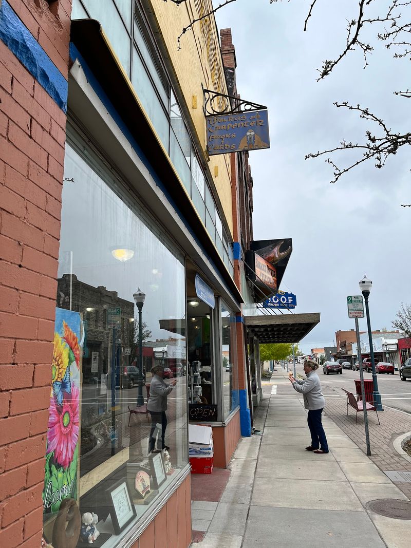 Walrus & Carpenter Books, Pocatello